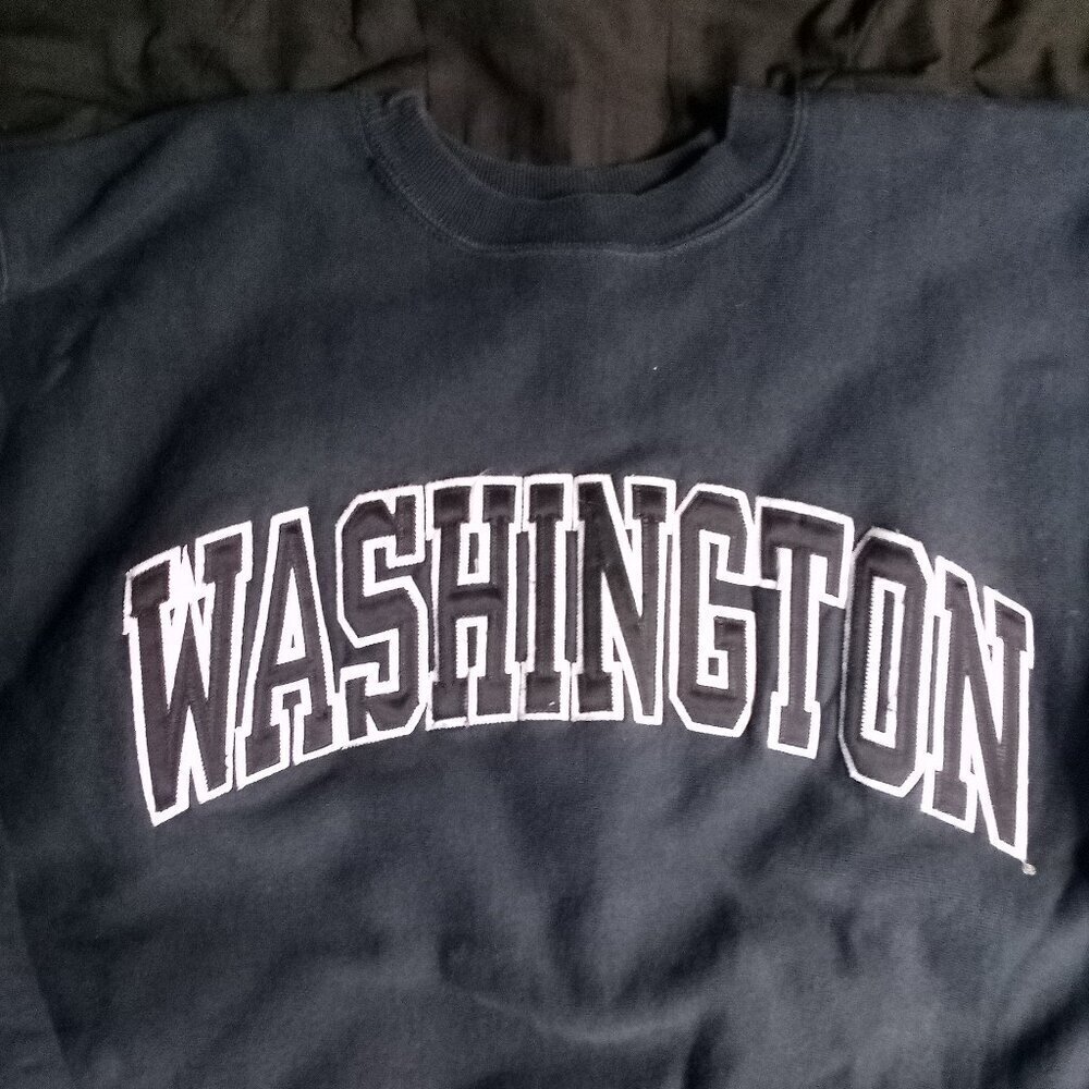 Vintage 90s Champion Reverse Weave Washington Huskies Crewneck Sweatshirt